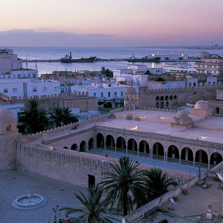 Grand Mosque at dusk